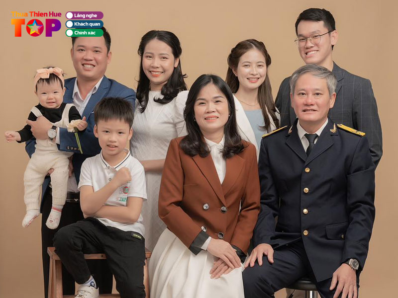 93-studio-baby-family-huetoplist