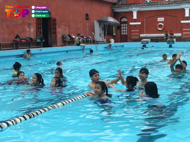 be-boi-quoc-hoc-hue-huetoplist