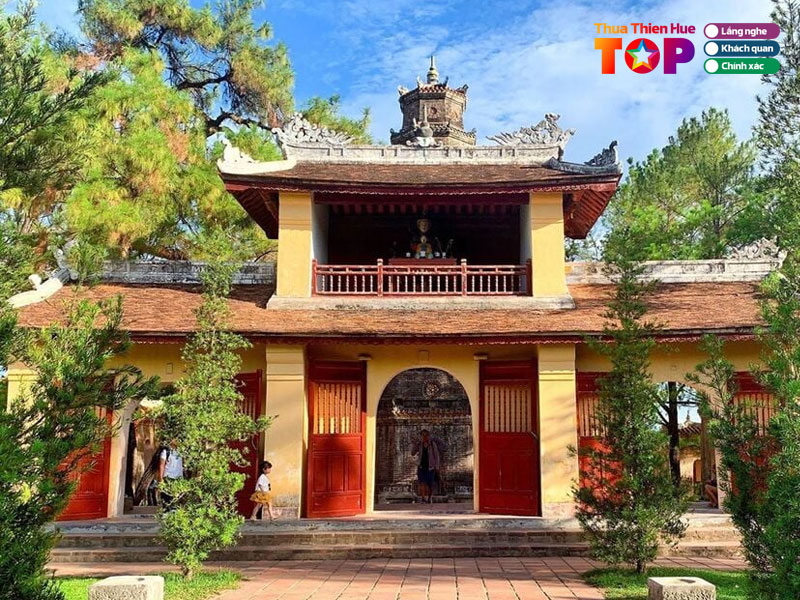 cong-tam-quan-huetoplist