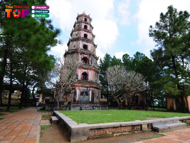 doi-net-ve-chua-thien-mu-hue-huetoplist