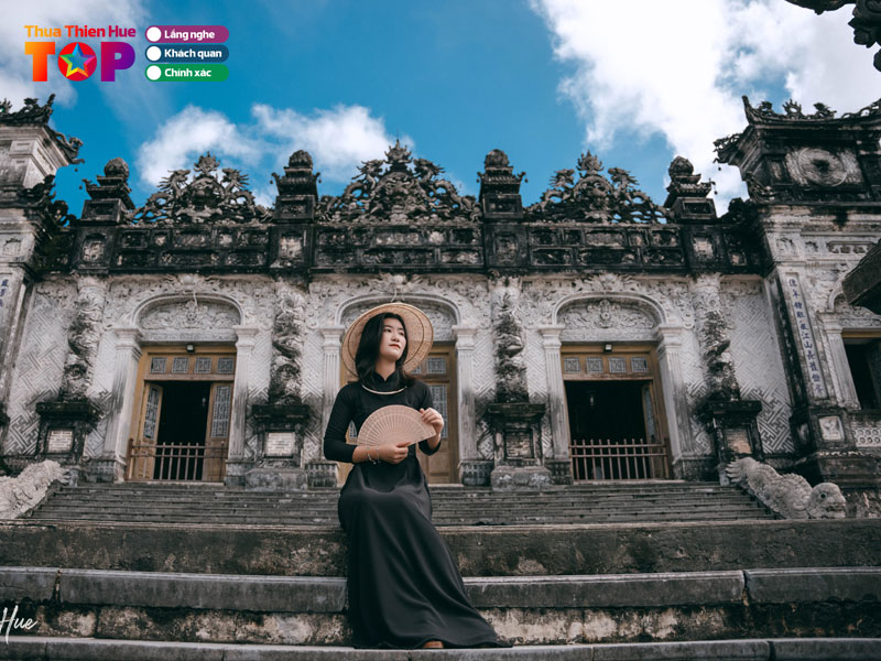 gia-dich-vu-tham-quan-lang-khai-dinh-hue-huetoplist