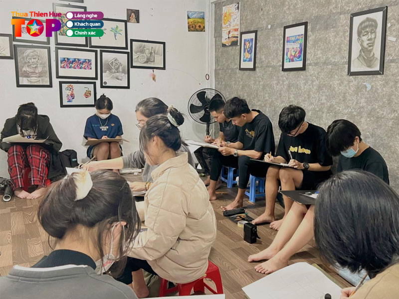 lop-ve-2io-hue-huetoplist