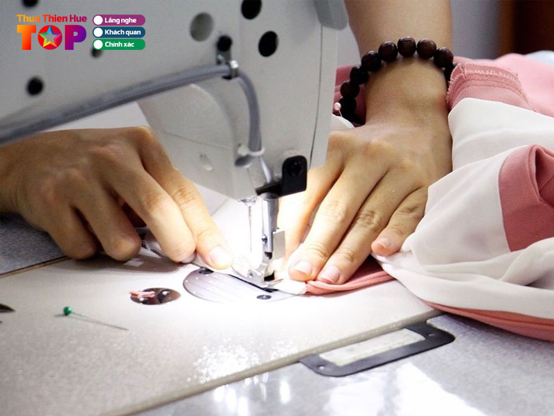 nha-may-thang-dia-chi-sua-quan-ao-o-hue-uy-tin-gia-tot-huetoplist