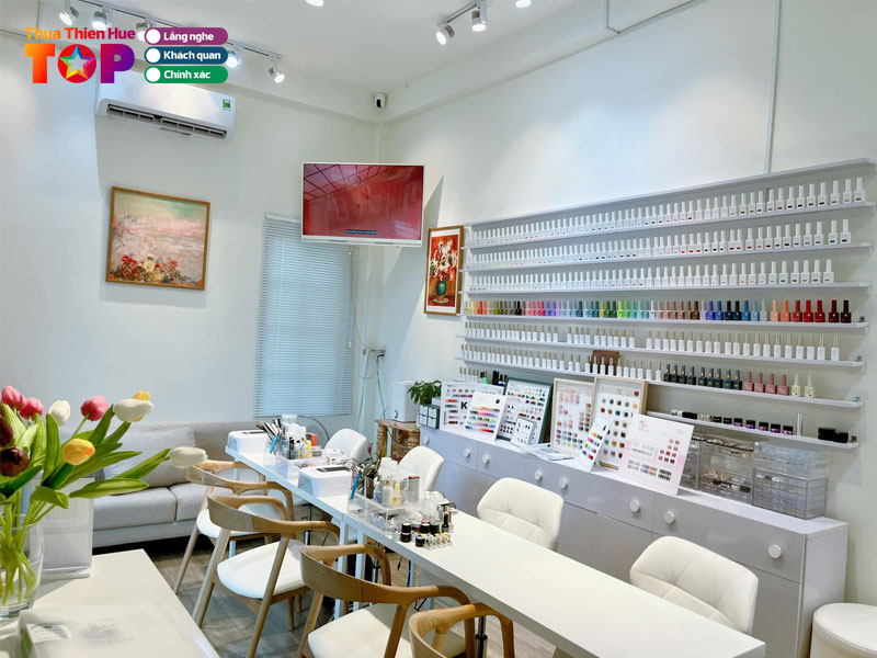 tiem-aje-nails-huetoplist