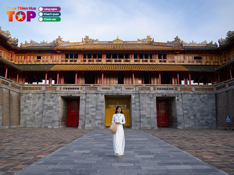 tim-hieu-ve-loi-kien-truc-cua-kinh-thanh-hue-huetoplist