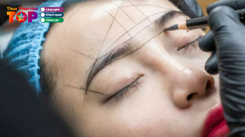 top-10-dia-chi-phun-xam-chan-may-o-hue-dep-xuat-sac-huetoplist