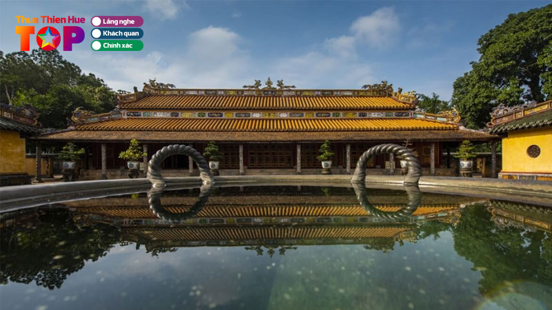 lang-dong-khanh-hue-net-kien-truc-mang-ve-dep-co-kim-hoa-hop-huetoplist