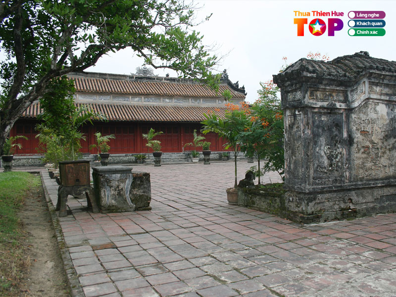 lang-duc-duc-duoc-xay-dung-khi-nao-huetoplist