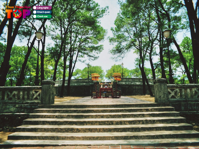 than-kinh-non-nuoc-huu-tinh-huetoplist