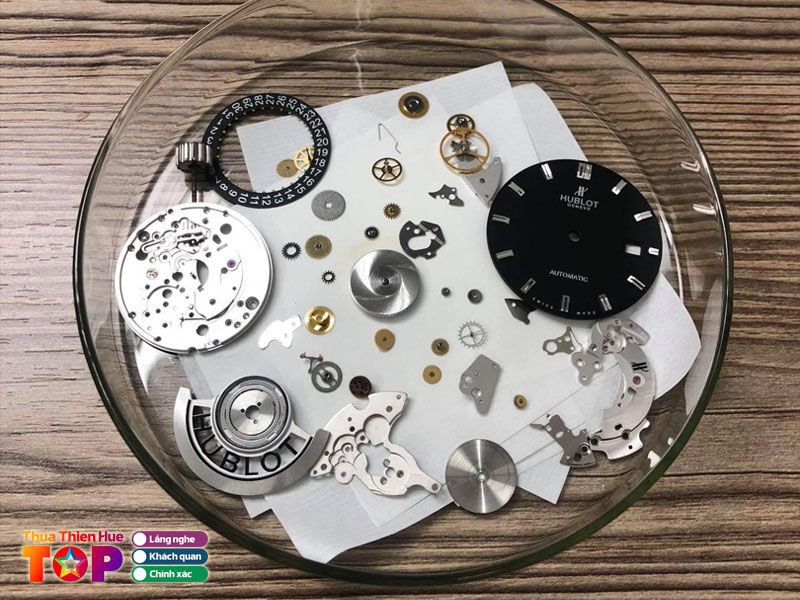 Viet-liem-luxury-watch-huetoplist