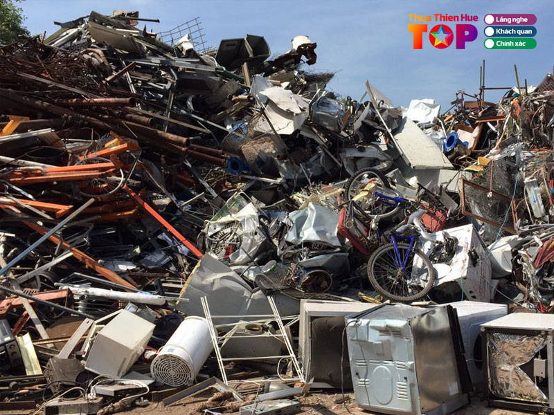 Cua-hang-mua-ban-sat-phe-lieu-bon-huetoplist