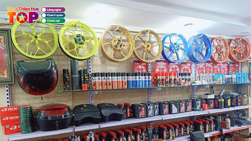 Top-8-cua-hang-do-choi-xe-may-hue-cuc-chay-cho-xe-cua-ban-huetoplist