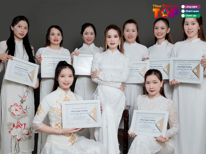 Happy-studio-huetoplist