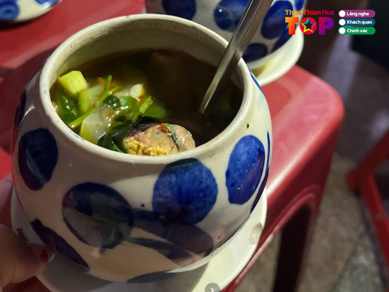 Hot-vit-lon-um-bau-08-nguyen-khuyen-huetoplist