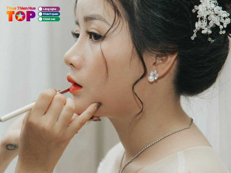 Khanh-tran-studio-huetoplist