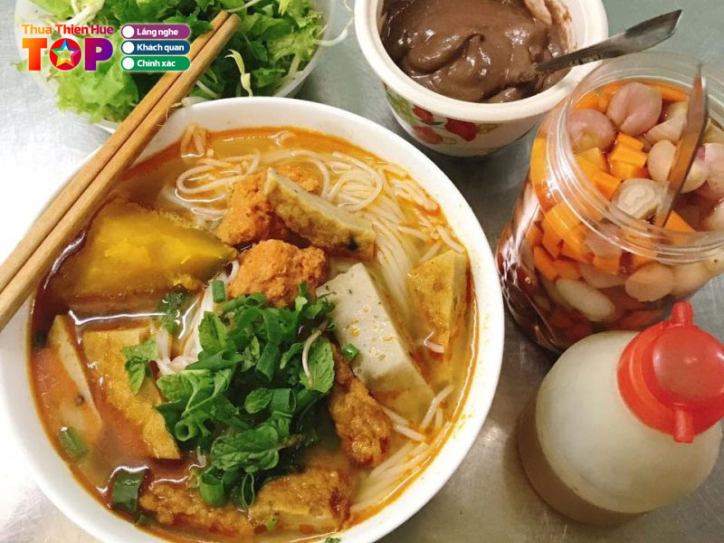 Quan-bun-cha-ca-hang-huetoplist