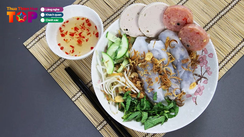 Top-6-quan-banh-cuon-nong-hue-lam-xao-xuyen-nhieu-nguoi-huetoplist