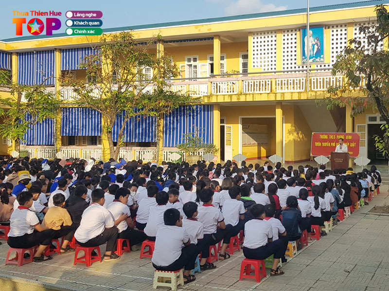 Truong-thcs-phong-binh-huetoplist