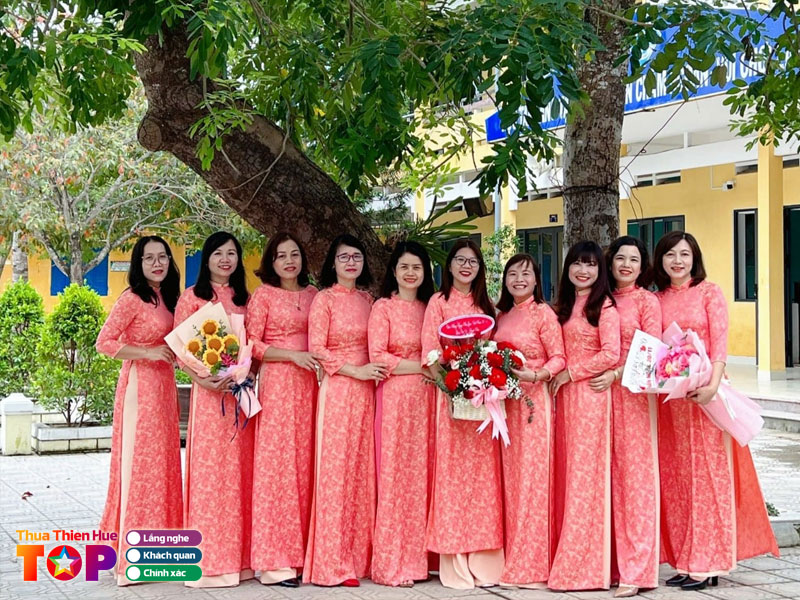 Ao-dai-xu-hue-huetoplist