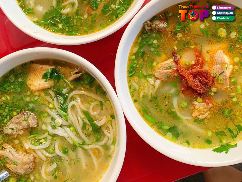 Banh-canh-ca-loc-thuy-duong-huetoplist