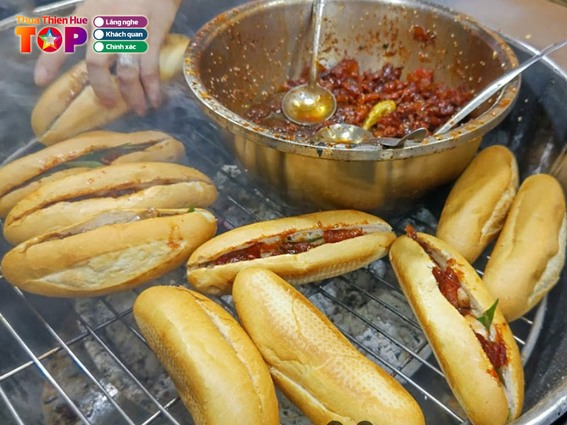 Banh-mi-truong-tien-o-tho-huetoplist