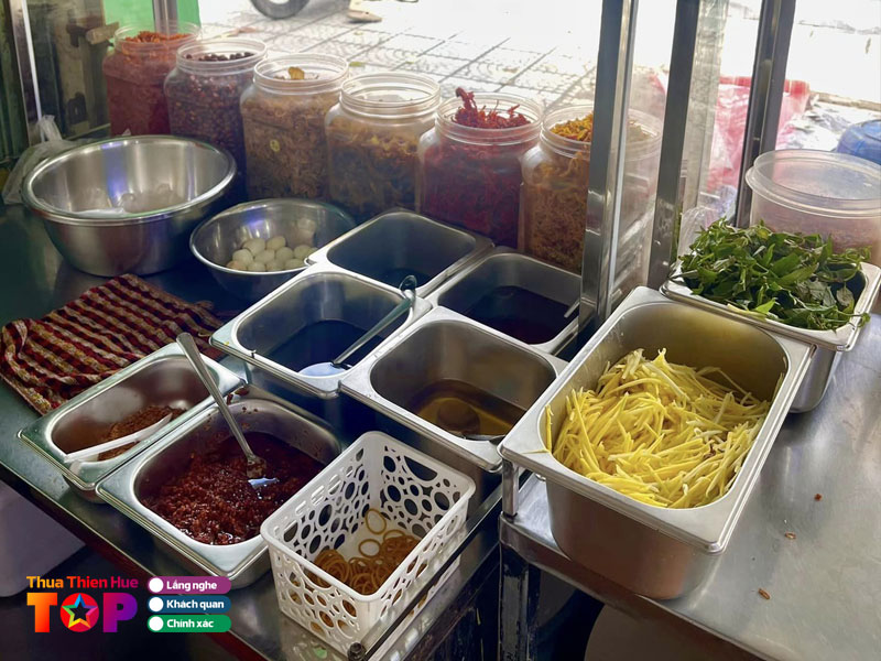 Banh-trang-tron-amy-huetoplist