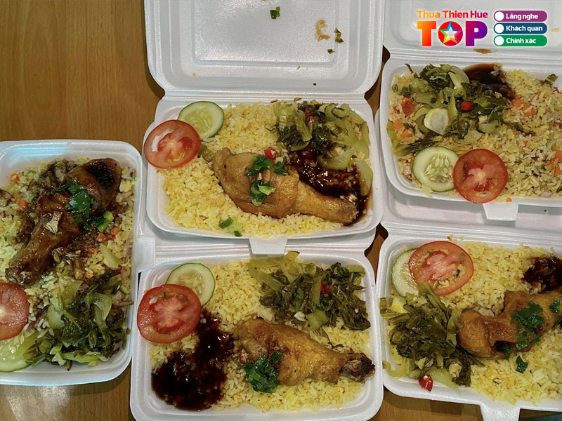 Com-chien-bin-huetoplist