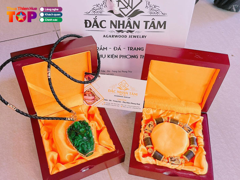 Dac-nhan-tam-chuyen-tram-da-trang-suc-phong-thuy-huetoplist