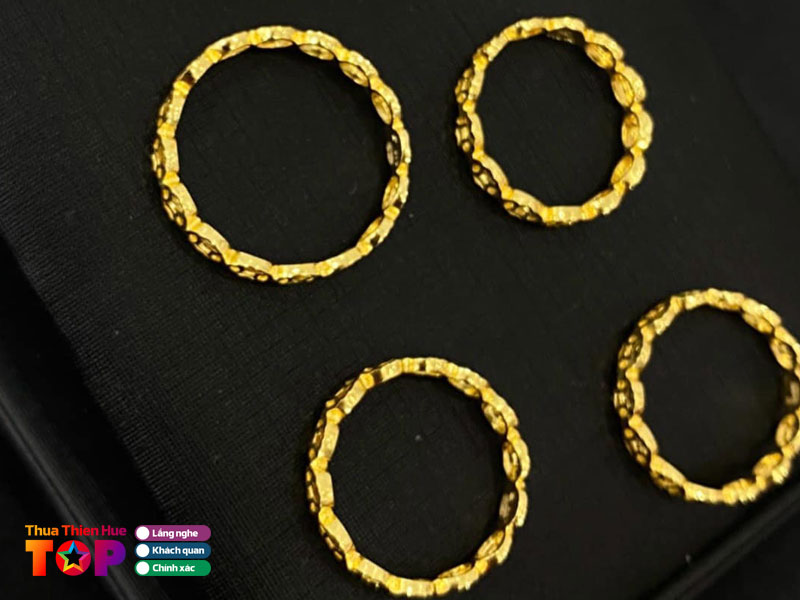 Hieu-vang-kim-tin-huetoplist