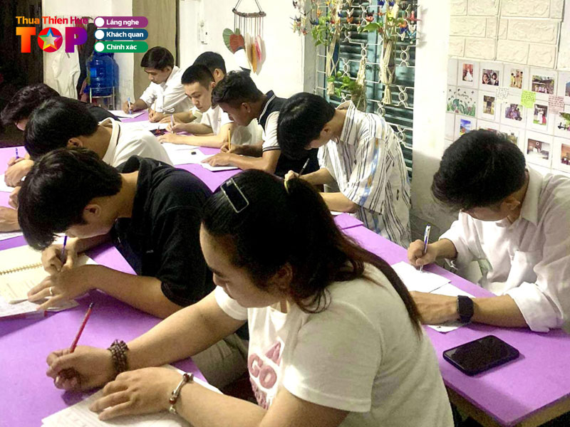 Lop-hoc-tieng-nhat-hue-huetoplist