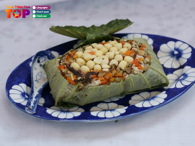 Nha-hang-vuon-y-thao-huetoplist