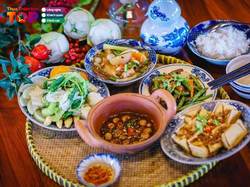 Quan-an-mon-hue-huetoplist