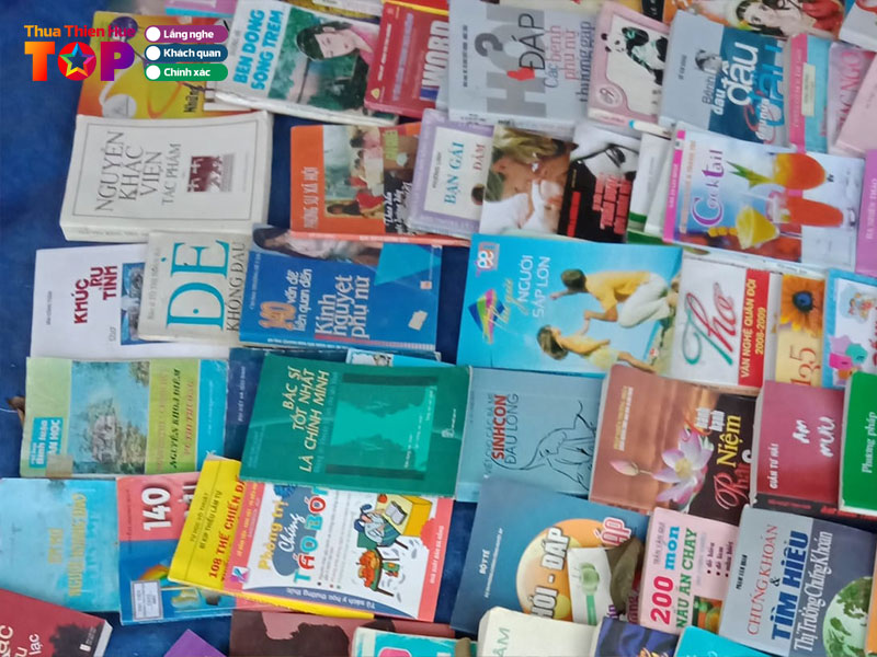 Sach-cu-nguyen-truong-to-huetoplist