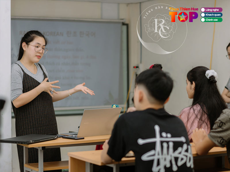 Trung-tam-tieng-han-hue-ran-cho-huetoplist