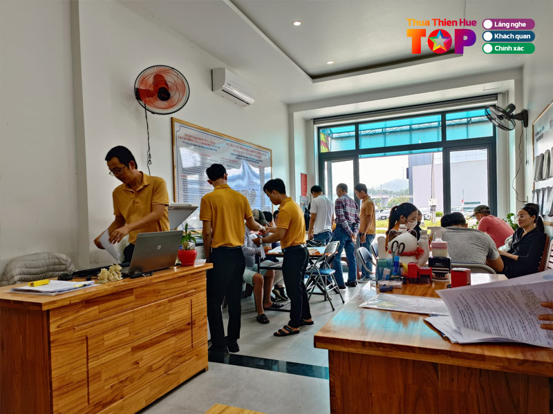 Van-phong-cong-chung-phan-dinh-viet-huetoplist