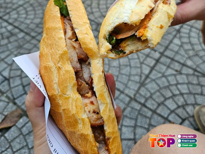 Banh-my-heo-quay-dien-luc-huetoplist