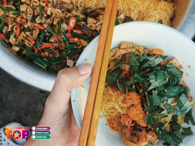 Khu-am-thuc-cho-tay-loc-huetoplist