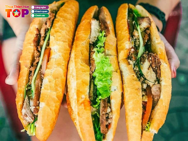 Quan-banh-mi-cuoi-huetoplist