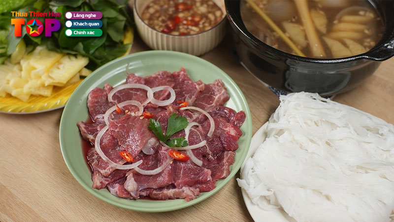 Top-5-quan-bo-nhung-dam-hue-ngon-hap-dan-nhat-dinh-phai-thu-huetoplist