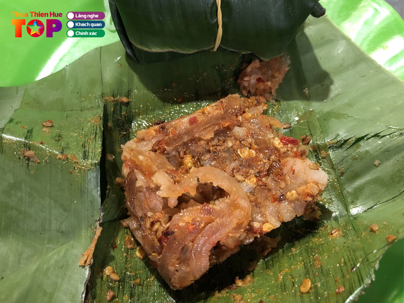 Cua-hang-dac-san-co-do-huetoplist