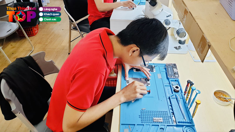 Top-5-dia-chi-hoc-sua-dien-thoai-tai-hue-dao-tao-tan-tam-huetoplist