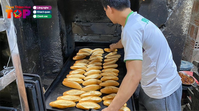 Top-7-lo-banh-mi-tai-hue-thom-ngon-khong-the-choi-tu-huetoplist