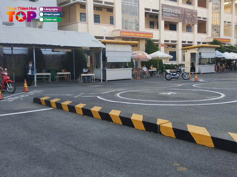 Trung-tam-hoc-lai-xe-may-moto-a1-a2-huetoplist