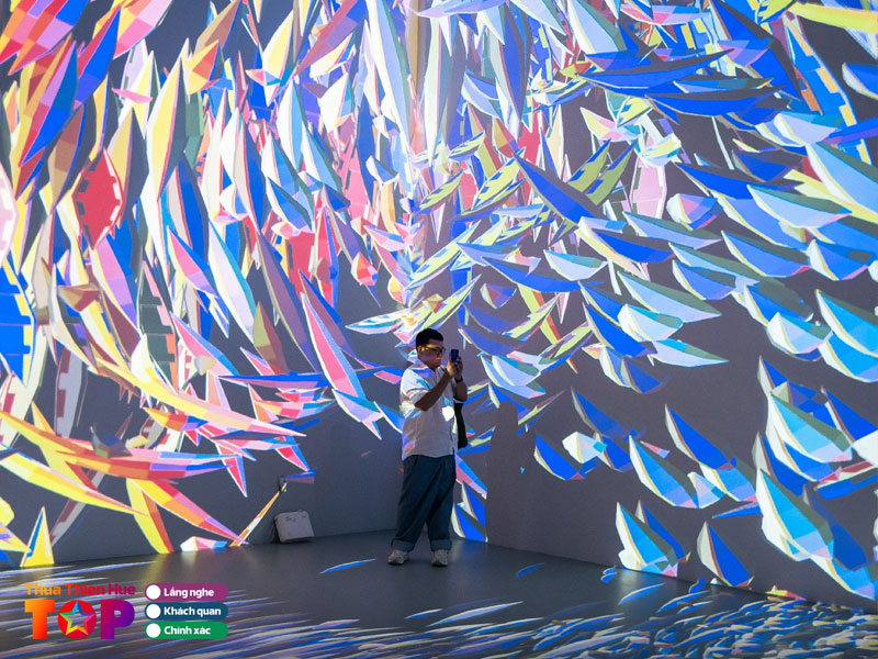 Thuong-thuc-tranh-nghe-thuat-ky-thuat-so-huetoplist