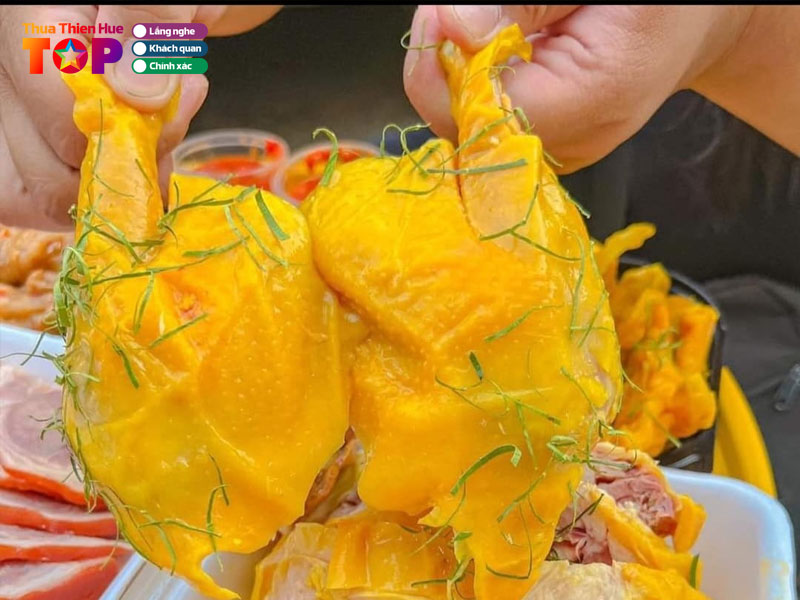 Ga-u-muoi-bep-heli-huetoplist