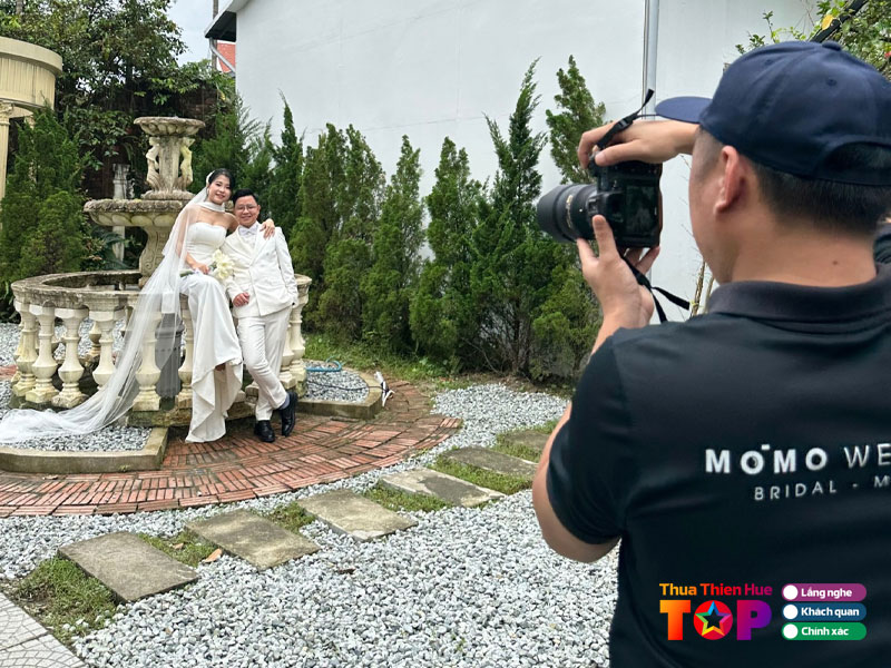 Momo-wedding-huetoplist