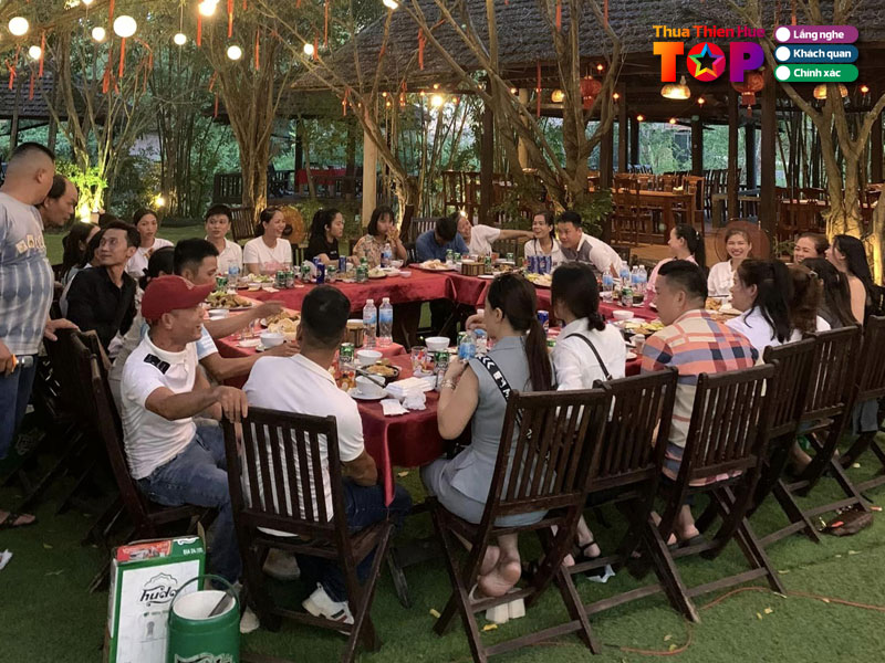 Nha-hang-lang-an-viet-huetoplist