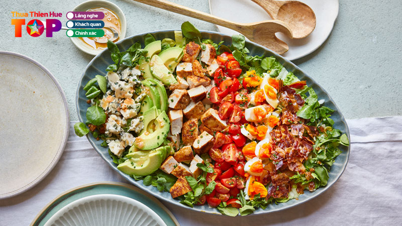 Top-6-quan-salad-ngon-o-hue-nhat-dinh-phai-thu-huetoplist