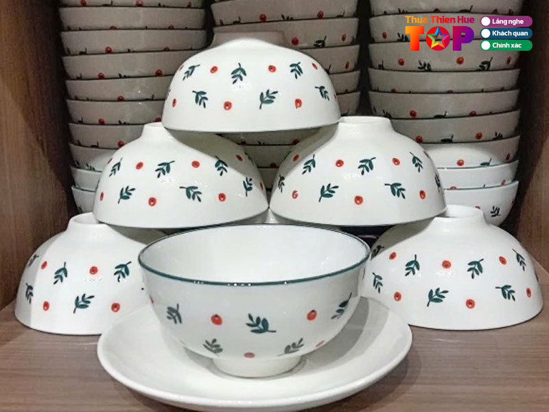 Gom-su-cao-cap-minh-chau-huetoplist