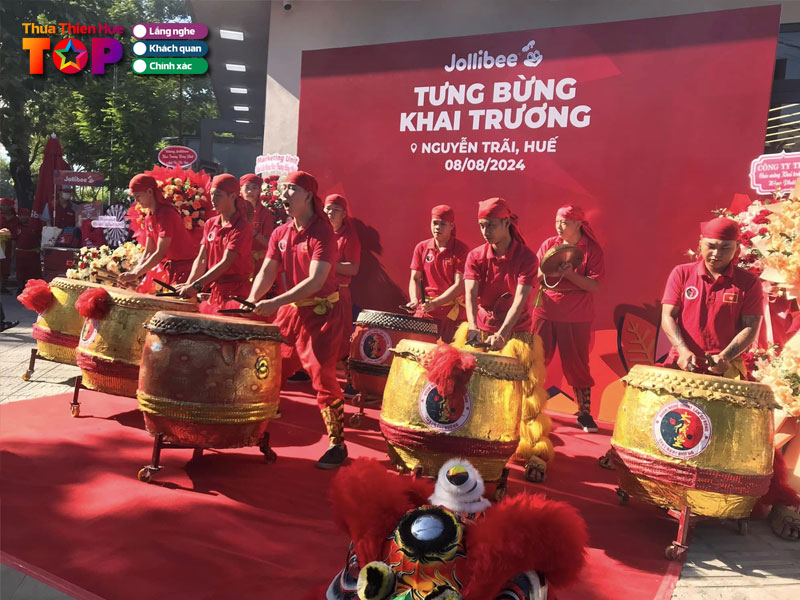 Ba-chinh-media-event-huetoplist